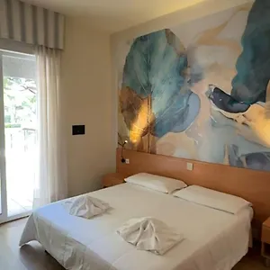 la-maison-hotel-lido-di-jesolo.hotelslidodijesolo.com/